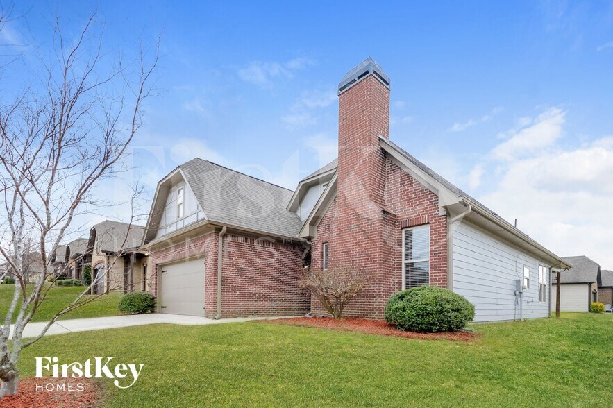 Building Photo - 1000 Medinah Dr