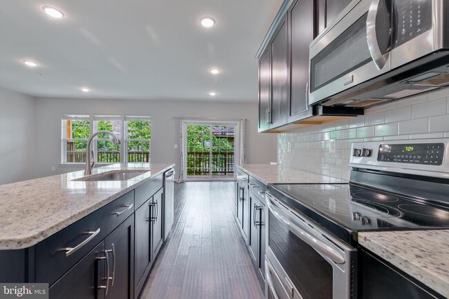 Building Photo - 13944 Hollow Wind Way
