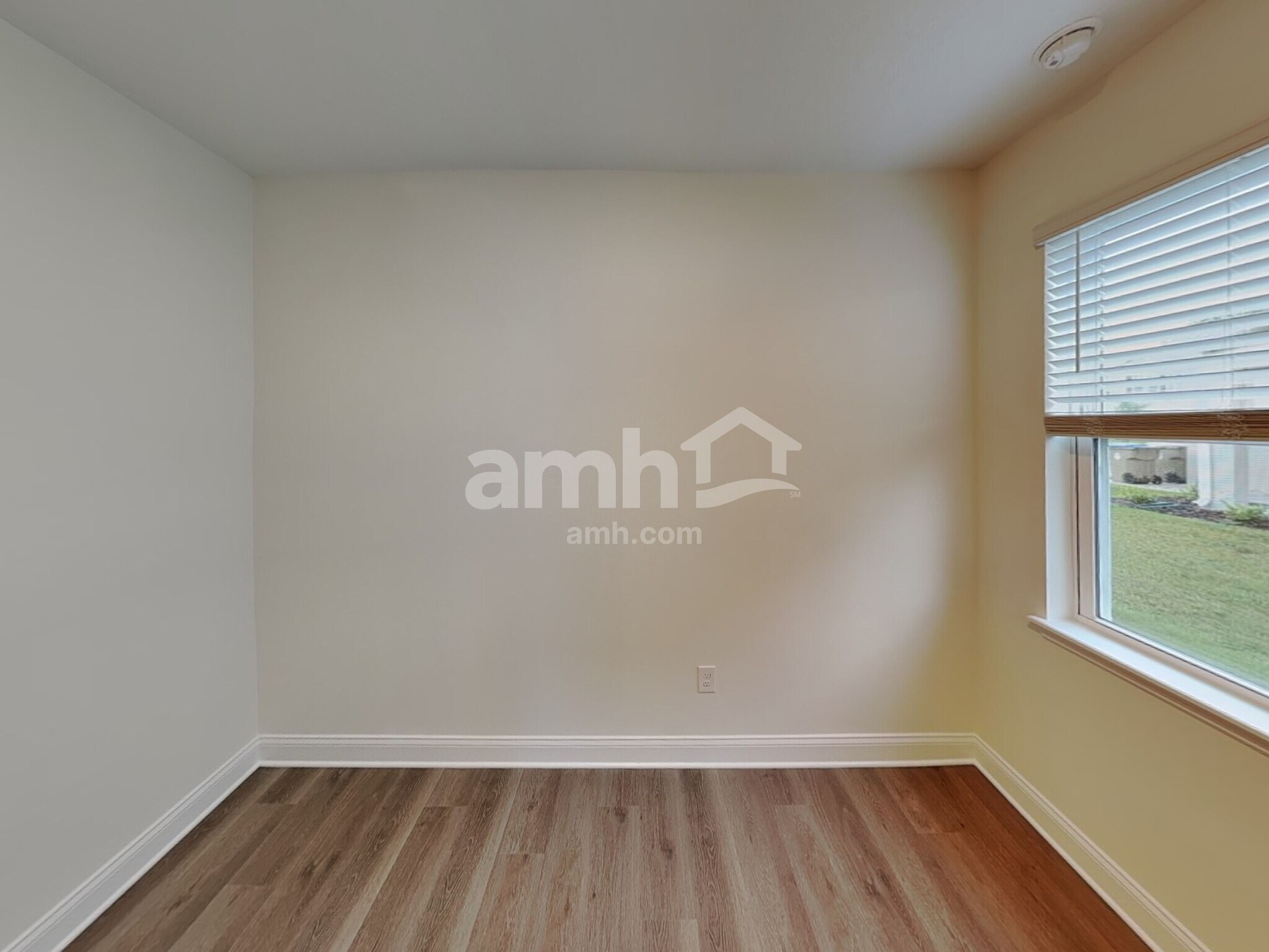 Building Photo - 5709 Oesterle Rd