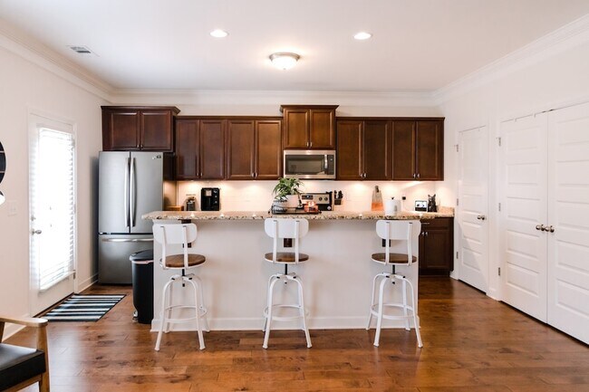 Building Photo - 40 Nokes Dr