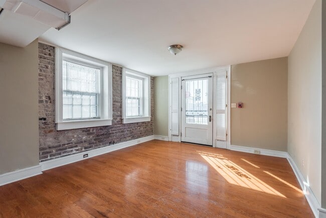 Building Photo - 201 W Fifth Ave