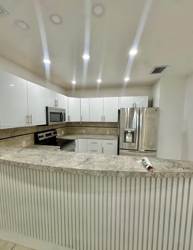 Building Photo - 4111 SW 33rd St