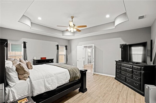 Building Photo - 3921 Woodhouse Ln