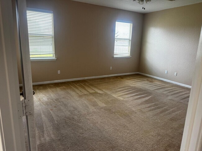 Building Photo - 26903 Glacier Creek Dr