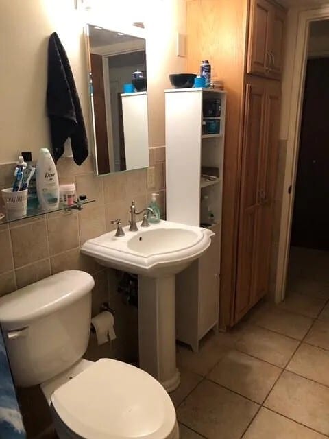 Building Photo - 1703 E 13th St