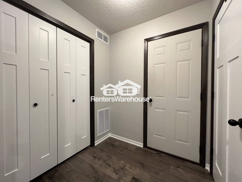 Building Photo - 7110 Calumet Ct