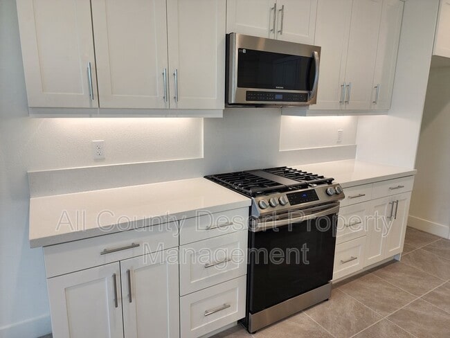 Building Photo - 43345 Passagio Lago Way