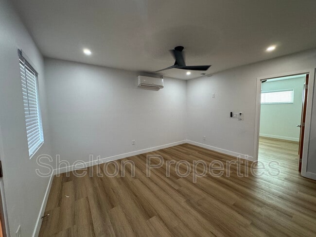 Building Photo - 21 W Tonto St