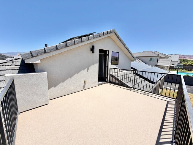 Building Photo - 3134 Blue Heron Dr