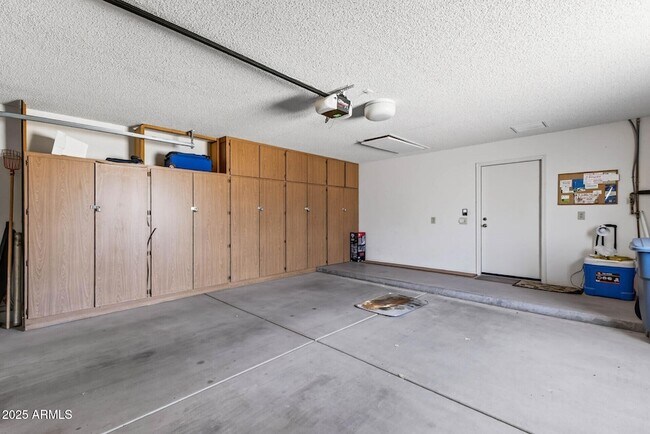 Building Photo - 13511 W Gemstone Dr