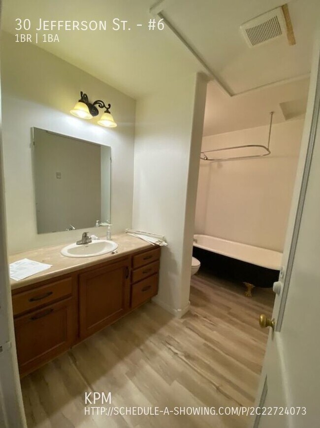 Building Photo - STUDIO | 1 BATH | APARTMENT | DEADWOOD
