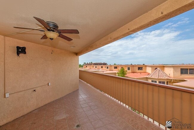 Building Photo - 2174 S Del Valle Way