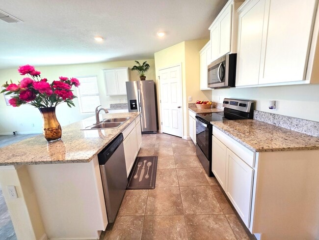 Building Photo - 6580 Canterbridge Dr