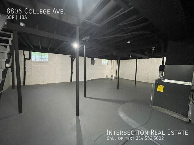 Building Photo - 8806 College Ave