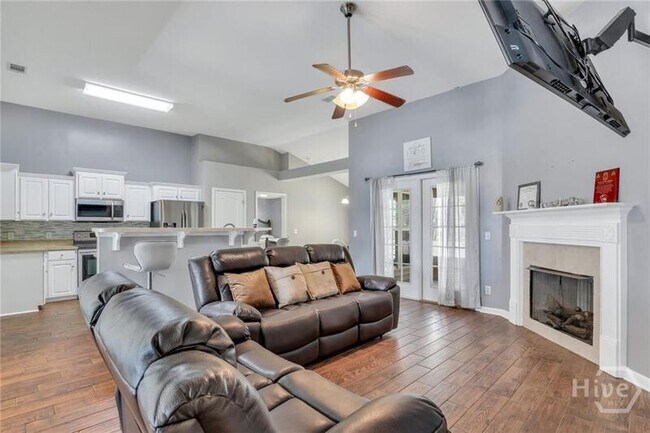 Building Photo - 1506 Bradley Blvd