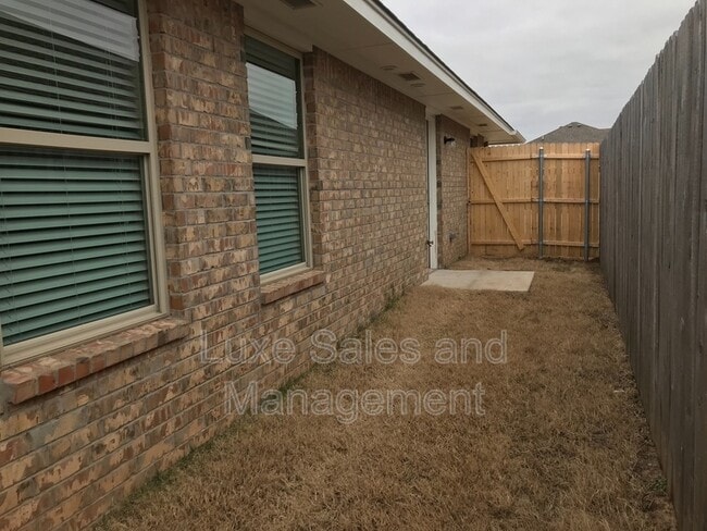 Building Photo - 1421 MacAlpine St