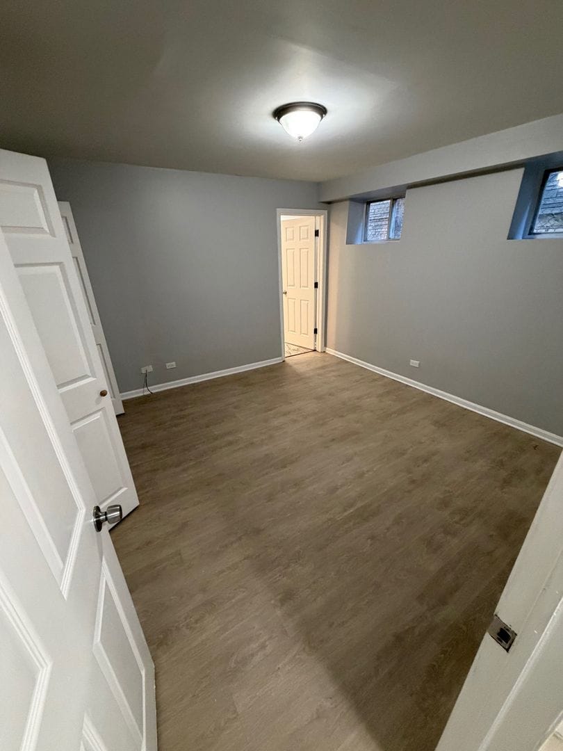 Building Photo - 7808 S Greenwood Ave