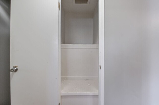 Building Photo - 1408 Binford St