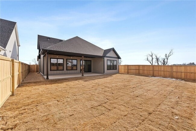 Building Photo - 6114 S 40th Pl