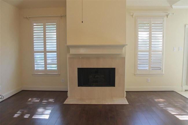 Building Photo - 1314 Parkway Ct