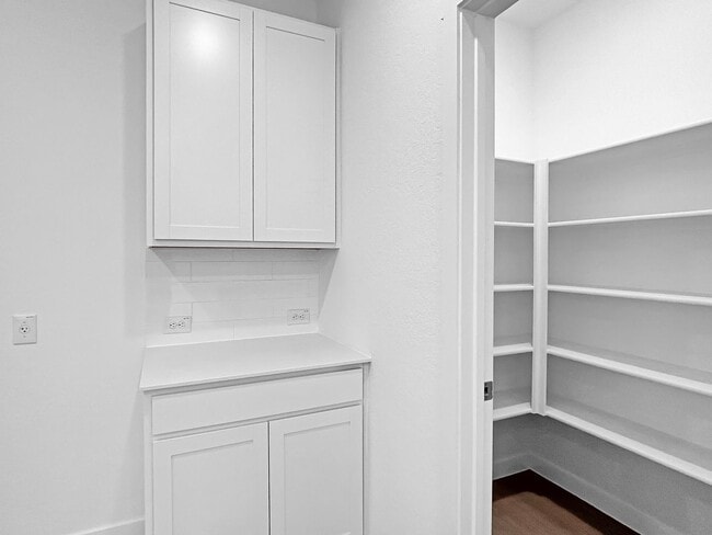 Building Photo - 2025 Construction | 3/2 + Flex | Easy Potranco/TX-211/Hwy 90