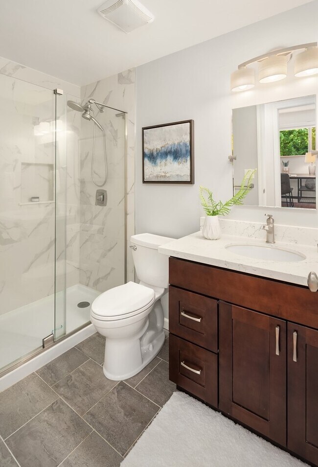 Building Photo - 12634 SE 30th St