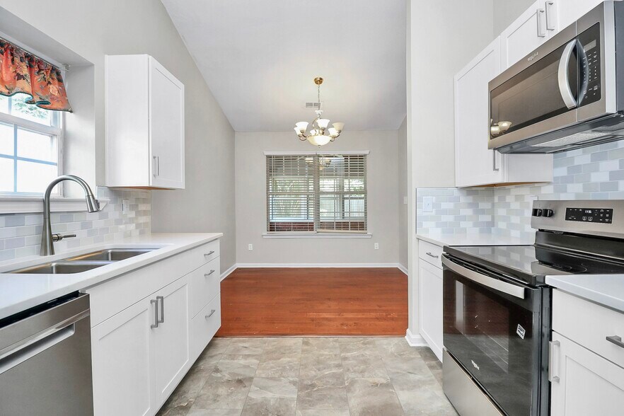 Building Photo - 14414 Arbor Ridge Dr