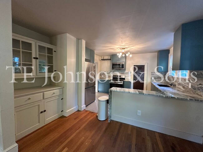 Building Photo - Charming Winston-Salem Home with Rocking C...