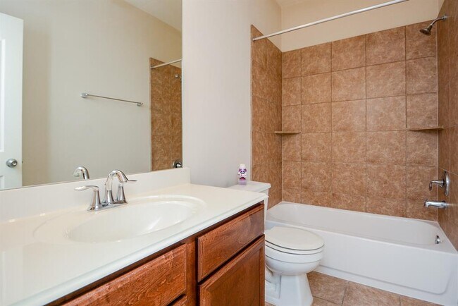 Building Photo - 10030 Arcadian Spgs Ln