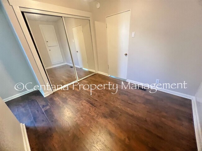 Building Photo - Beautiful 1 bedroom in a duplex!