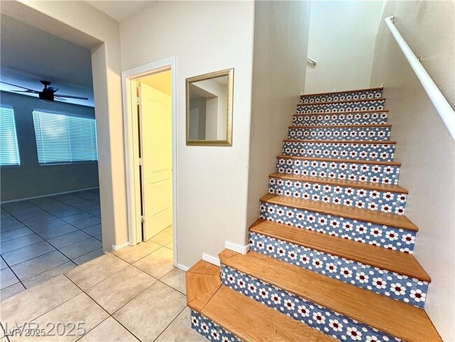 Building Photo - 7279 Twin Maples Ct