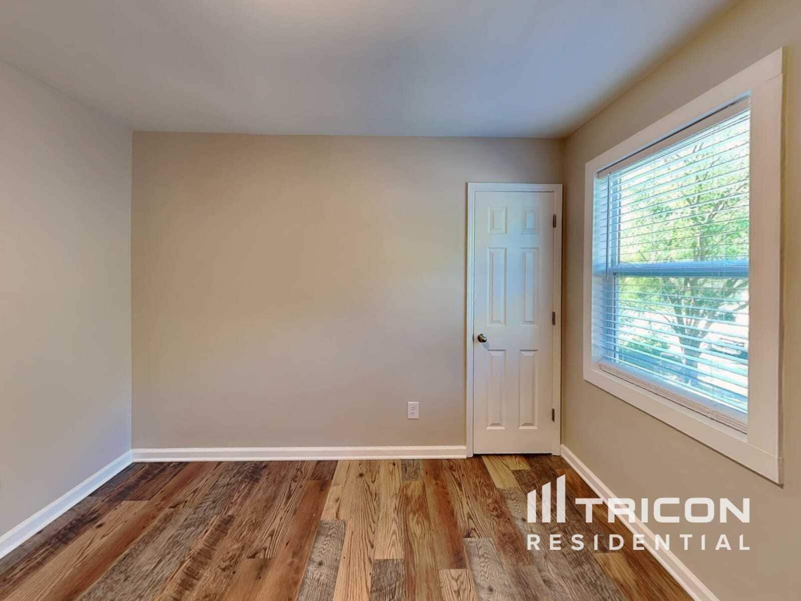 Building Photo - 1820 Crestwood Dr NW