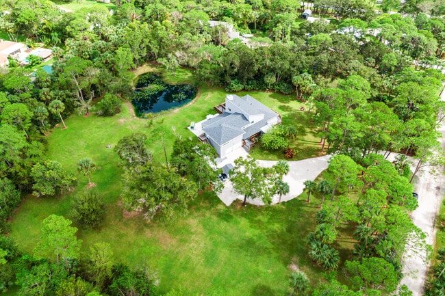 Building Photo - 12151 Old Indiantown Rd