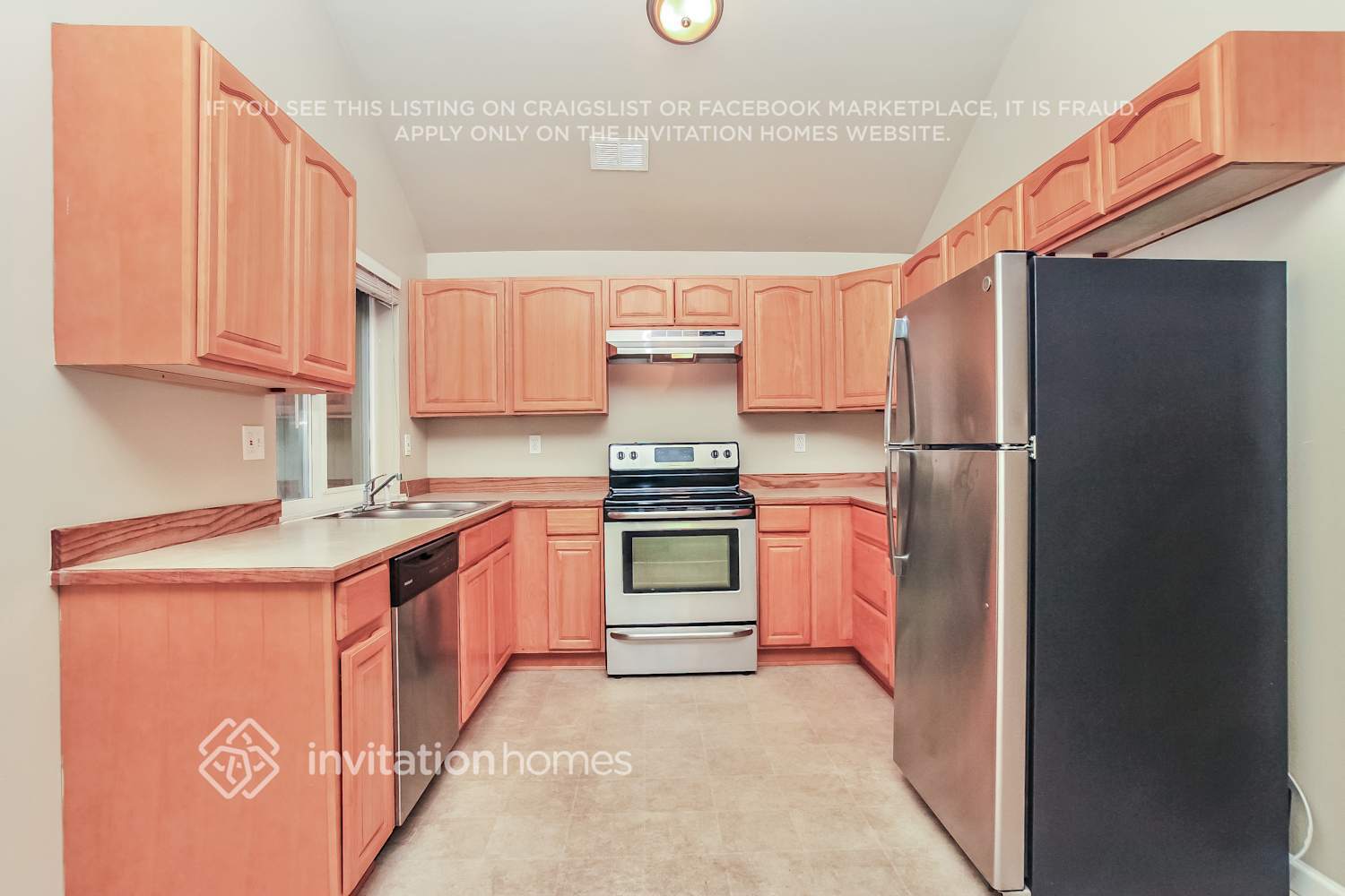 Building Photo - 1701 S 87th St