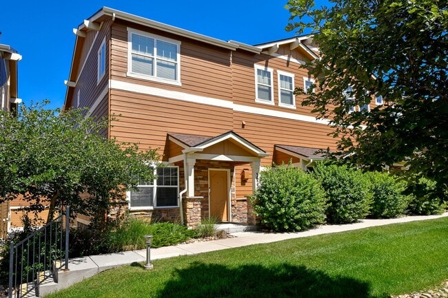 Primary Photo - 2-Story Townhome - Excellent Condition