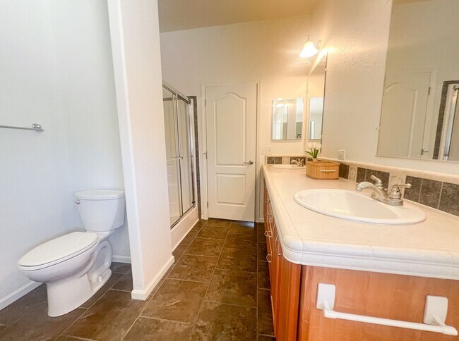 Building Photo - HOUSE - CORNVILLE - OAK CREEK VALLEY