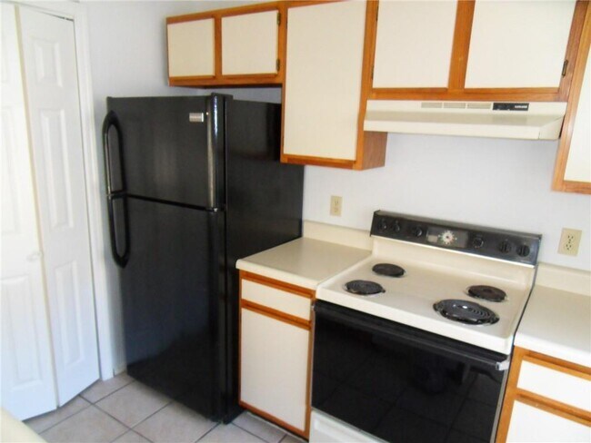 Building Photo - 2937 N Fiesta Dr