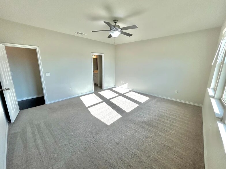 Building Photo - 7305 Vidrine St