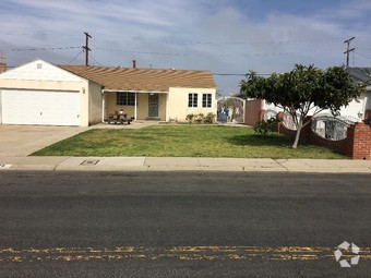 Primary Photo - 8819 Kittyhawk Ave