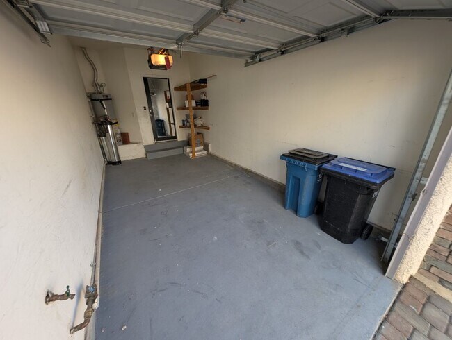 Building Photo - 89 Day Trade St