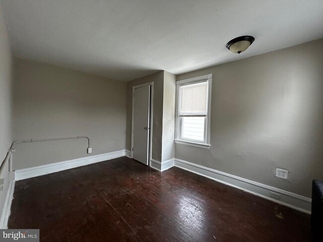 Building Photo - 272 MAPLE