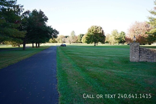 Building Photo - 1746 Willow Springs Dr