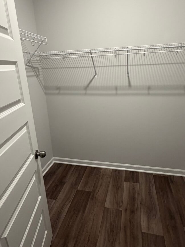 Building Photo - 1393 Speedway St