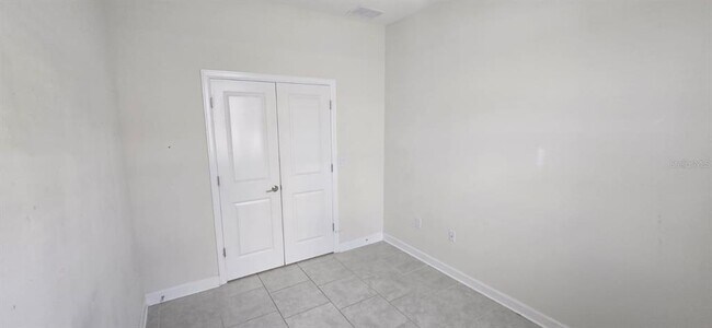 Building Photo - 212 Bergamot Lp