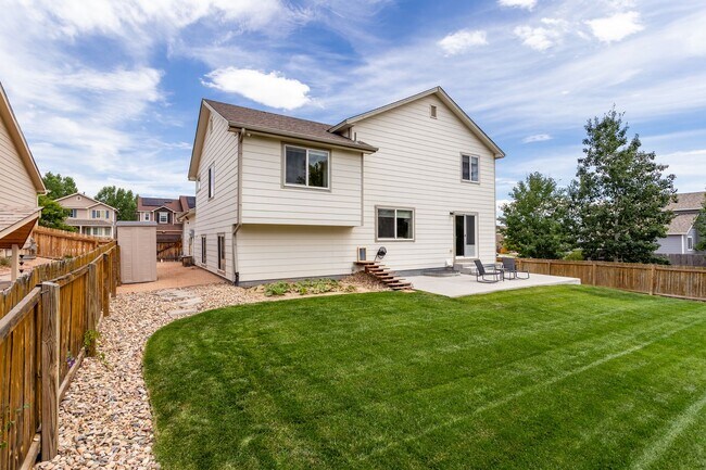 Building Photo - Spacious Corner Lot Gem in Ridgeview at St...
