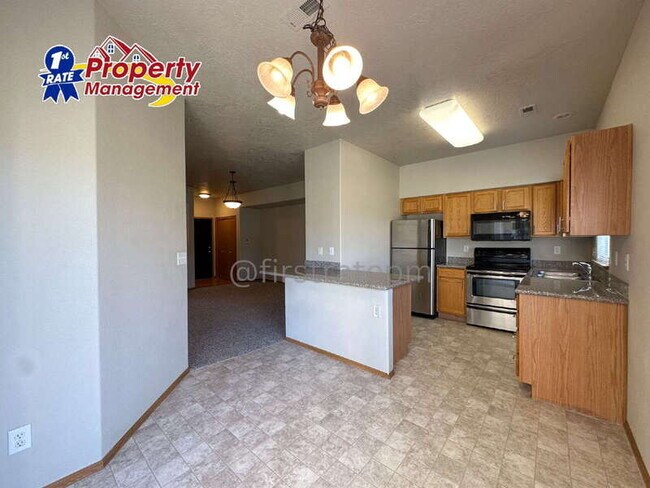 Building Photo - 1949 E Wilson Ln