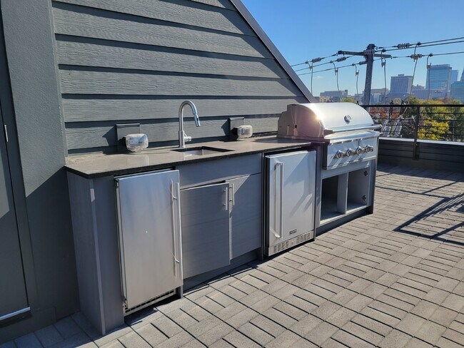 Building Photo - Experience Historic Germantown: Spacious 3-Bedroom Home with Rooftop overlooking Nashville!