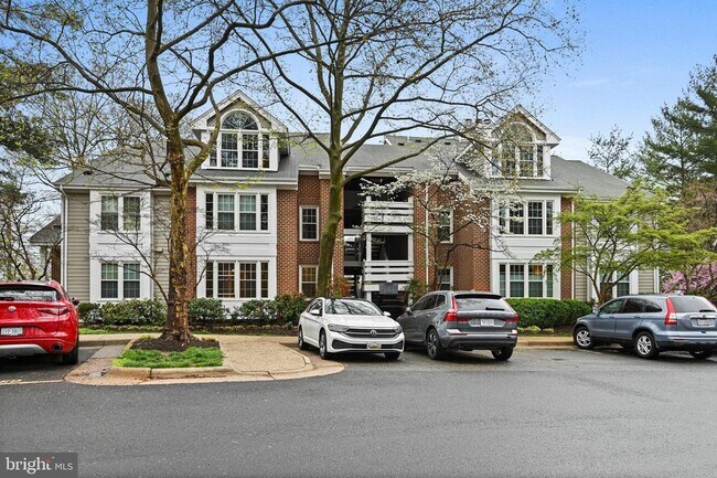 Primary Photo - 11200 Beaver Trail Ct