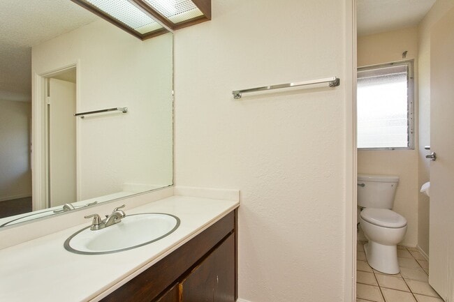 Building Photo - Mililani Town - 3 Bedroom, 2 Bath, Garage ...