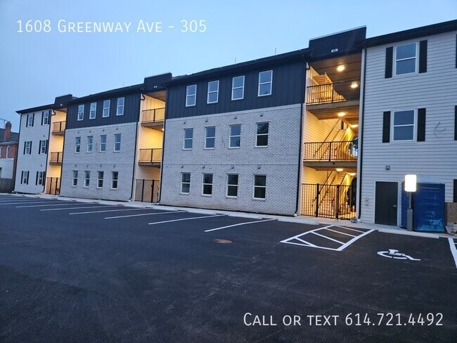 Building Photo - 1608 Greenway Ave